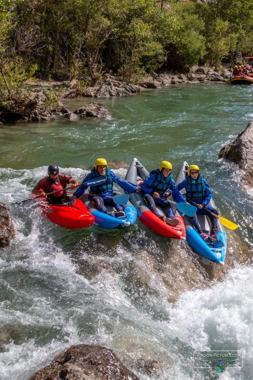 photo cano raft air boat canoe verdon